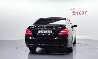 Hyundai Equus 2015, 44301 км, за 10831.04 USD