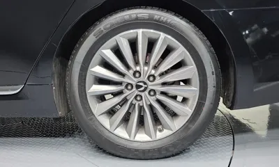 Hyundai Equus 2015, 44301 км, за 10744.28 USD - фото 21