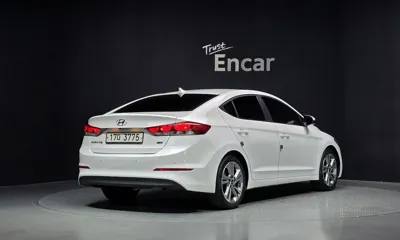 Hyundai Avante 2017, 156392 км, за 5016.29 USD
