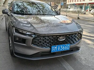 Ford Mondeo 2024, 9000 км, за 15470.97 USD