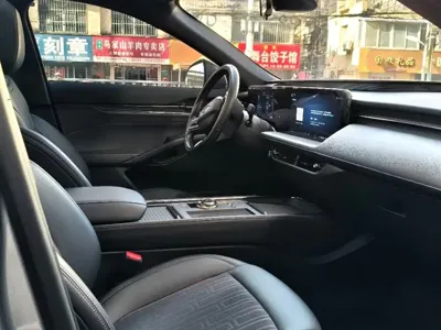 Ford Mondeo 2024, 9000 км, за 15470.97 USD