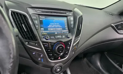 Hyundai Veloster 2014, 80989 км, за 4561.08 USD - фото 14