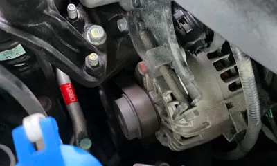 Hyundai Veloster 2014, 80989 км, за 4561.08 USD - фото 29