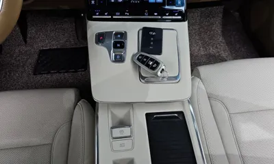 Hyundai Grandeur 2021, 54288 км, за 18827.37 USD - фото 9