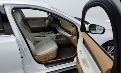 Hyundai Grandeur 2021, 54288 км, за 18827.37 USD - фото 26