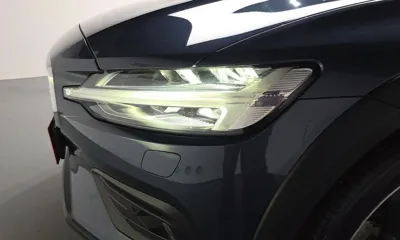 Volvo V60 2021, 69613 км, за 18818.77 USD - фото 23