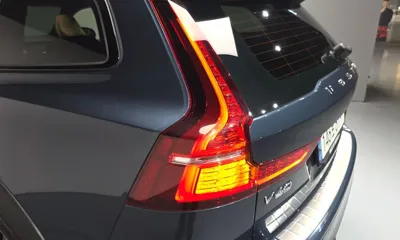 Volvo V60 2021, 69613 км, за 18818.77 USD - фото 24