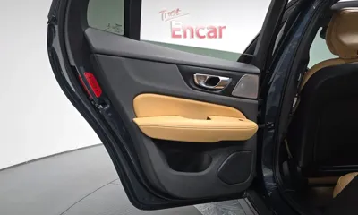 Volvo V60 2021, 69613 км, за 18818.77 USD - фото 26