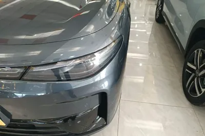 Leapmotor C16 2026, 10500 км, за 23395 USD - фото 8