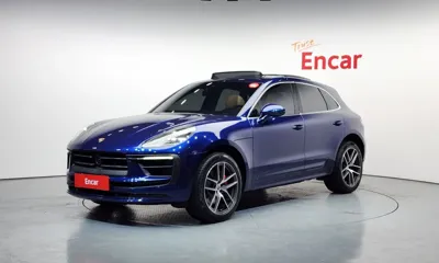 Porsche Macan · 2022 год
