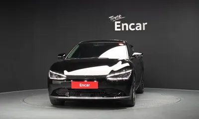 Kia EV6 2023, 48982 км, за 23077.41 USD