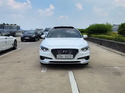 Hyundai Grandeur 2019, 61344 км, за 12669.03 USD