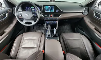 Hyundai Grandeur 2019, 71614 км, за 12307.09 USD - фото 7