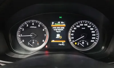 Hyundai Grandeur 2019, 71614 км, за 12307.09 USD - фото 8