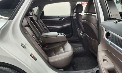 Hyundai Grandeur 2019, 71614 км, за 12307.09 USD - фото 12
