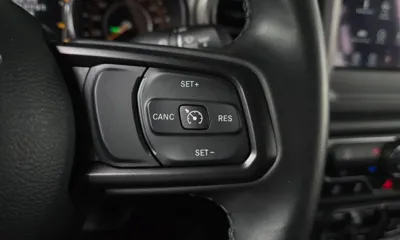 Jeep Wrangler 2020, 37217 км, за 22607.1 USD - фото 16