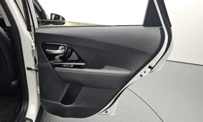 Kia Niro 2022, 104475 км, за 11684.39 USD - фото 29