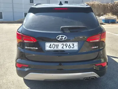 Hyundai Santafe 2016, 186112 км, за 5185.77 USD