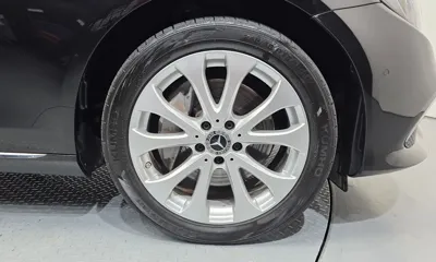 Mercedes-Benz E-Class 2019, 63886 км, за 17907.14 USD - фото 21