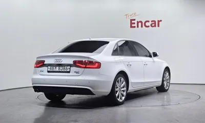 Audi A4 2013, 39386 км, за 7220.69 USD