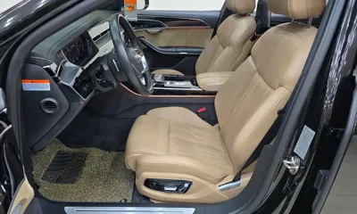 Audi A8 2020, 80637 км, за 33827.77 USD - фото 12