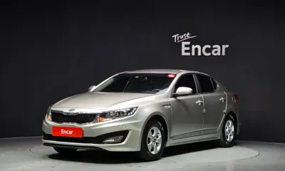 Kia K5 · 2013 год