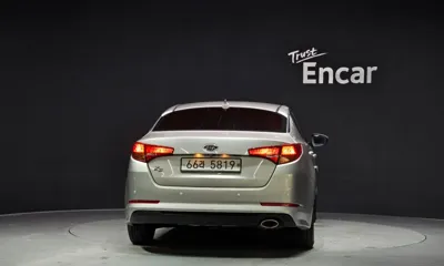 Kia K5 2013, 167042 км, за 2312.52 USD