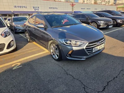 Hyundai Avante 2017, 133503 км, за 5827.81 USD