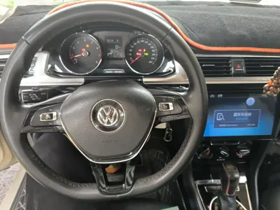 Volkswagen Bora 2018, 186500 км, за 5782.3 USD