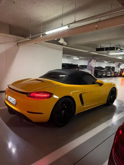 Porsche 718 2018, 49000 км, за 35381.38 USD