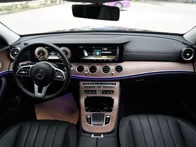 Mercedes-Benz E-Class 2020, 40000 км, за 33224.64 USD