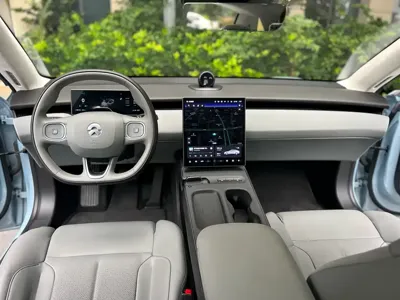 Nio ET5 2023, 30000 км, за 11756.69 USD