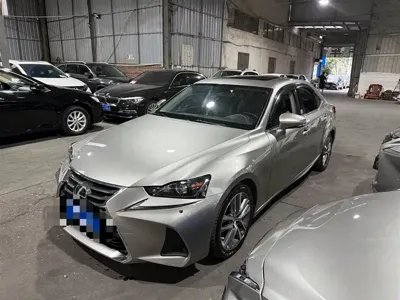 Lexus IS · 2020 год