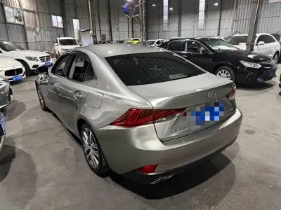 Lexus IS 2020, 130000 км, за 14419.97 USD - фото 8