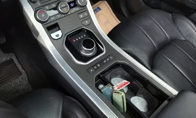 Land Rover Range Rover Evoque 2018, 96924 км, за 9189.43 USD - фото 9