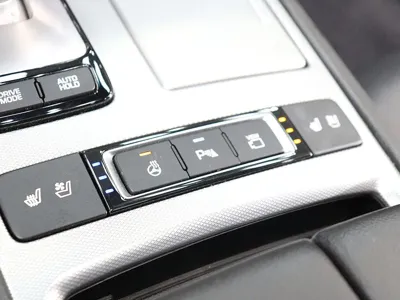 Genesis G80 2019, 84000 км, за 11487.46 USD - фото 10