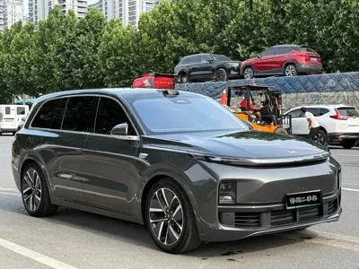 Li Auto Li L9 2023, 42000 км, за 32341.93 USD