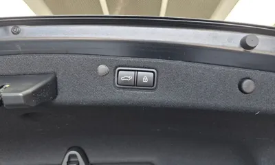 Hyundai Grandeur 2022, 56872 км, за 19627.15 USD - фото 32