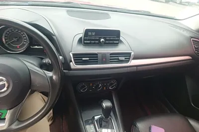 Mazda Mazda 3 Axela 2016, 68600 км, за 7106 USD - фото 12