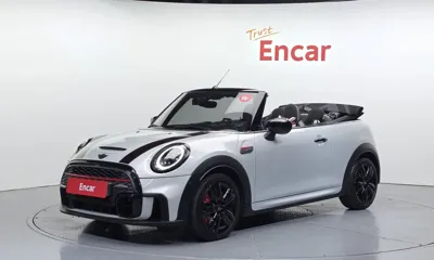 MINI Cooper Convertible · 2022 год