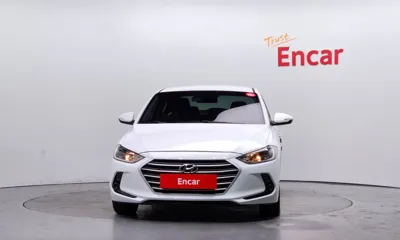 Hyundai Avante 2018, 125110 км, за 5720.6 USD