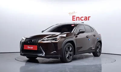 Lexus UX · 2019 год