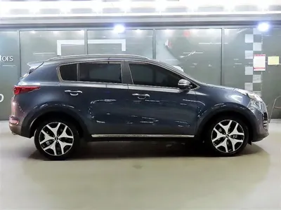Kia Sportage 2018, 97983 км, за 9058.68 USD