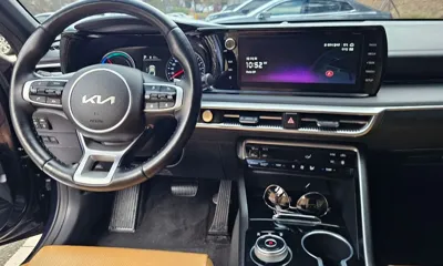 Kia K5 2023, 112620 км, за 11254.24 USD - фото 8