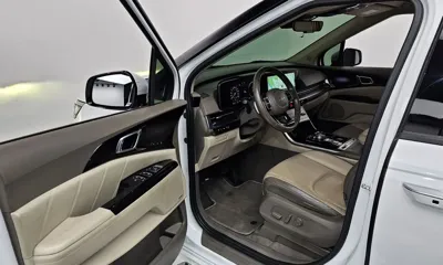 Kia Canival 2023, 92861 км, за 19368.07 USD - фото 10