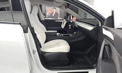 Tesla Model Y 2023, 68184 км, за 24637.58 USD - фото 26