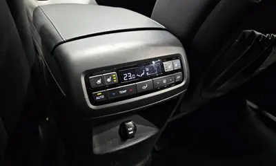 Hyundai Palisade 2021, 79104 км, за 21347.86 USD - фото 18