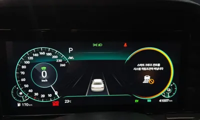 Hyundai Grandeur 2023, 41007 км, за 19404.82 USD - фото 8