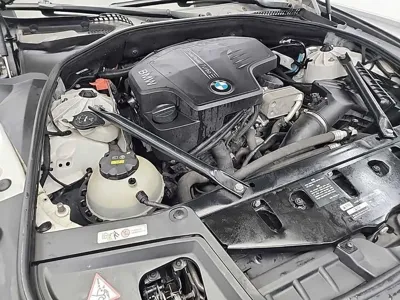 BMW 5-Series 2016, 185833 км, за 6492.06 USD