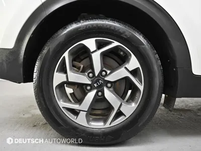 Kia Sportage 2022, 122720 км, за 9243.47 USD